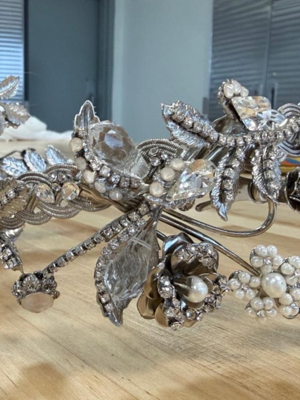 Maria Elena "April Showers" Bridal Headband Halo NWT - Picture 6 of 11